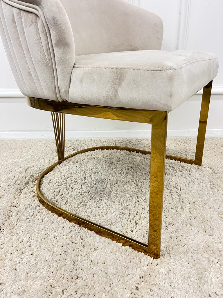 Louis Marble & Gold Dining Table With Carlton Cream/Gold Velvet Chairs